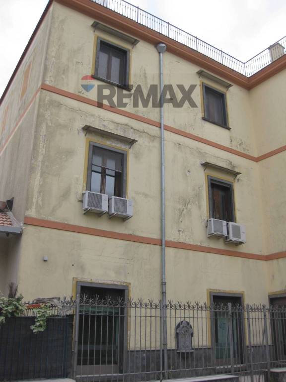 negozio in vendita a Napoli in zona Chiaiano
