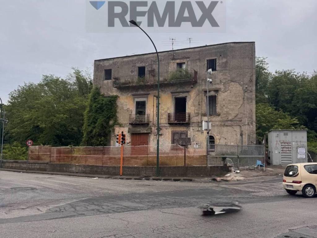 appartamento in vendita a Napoli in zona Chiaiano