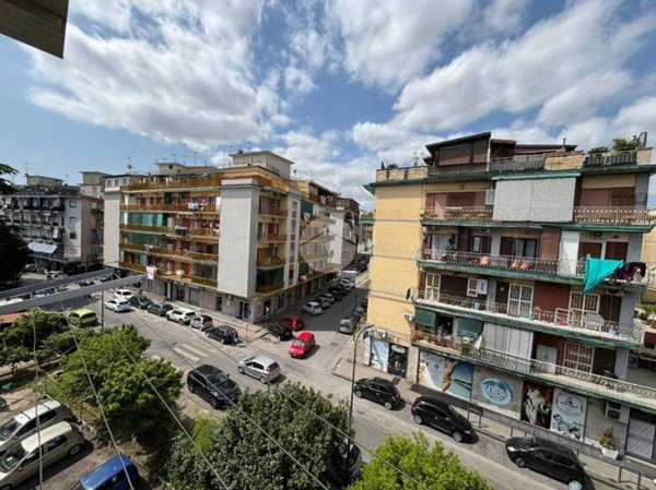 appartamento in vendita a Napoli in zona Secondigliano