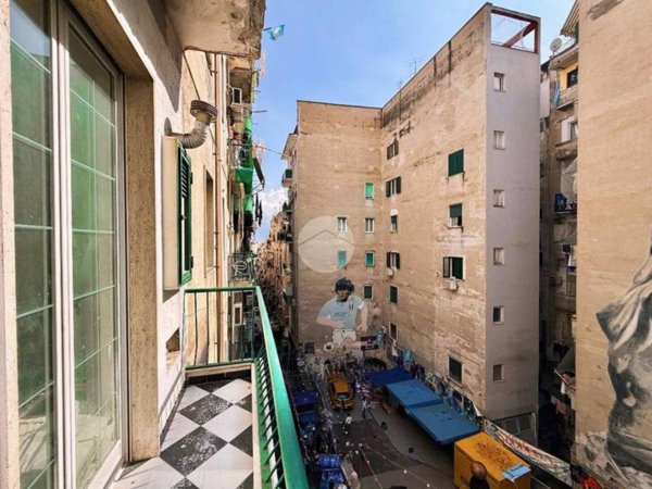appartamento in vendita a Napoli in zona Montecalvario