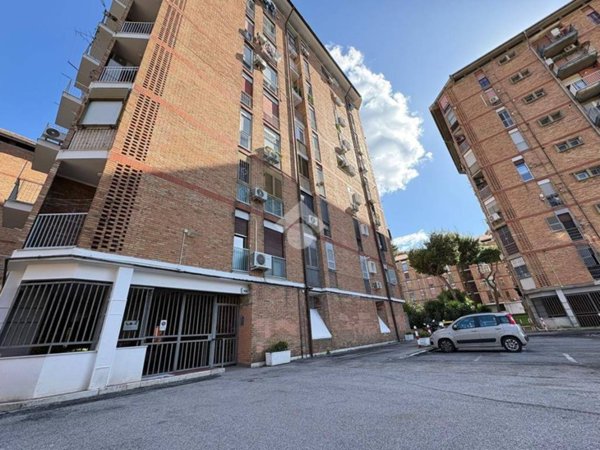 appartamento in vendita a Napoli in zona Pianura