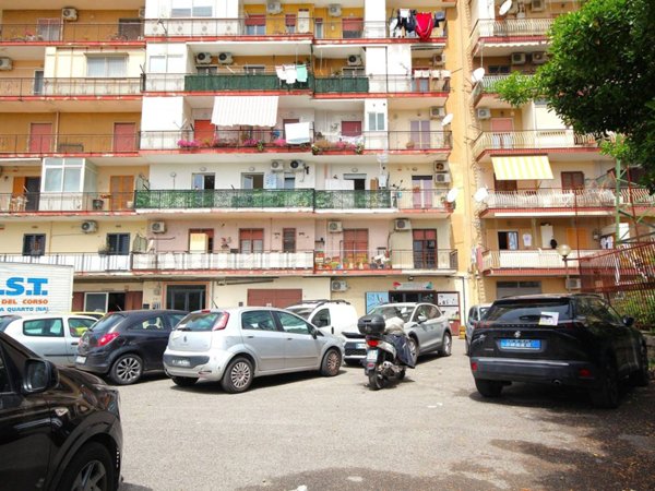appartamento in vendita a Napoli in zona Pianura