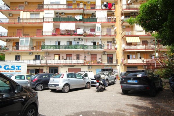 appartamento in vendita a Napoli in zona Pianura