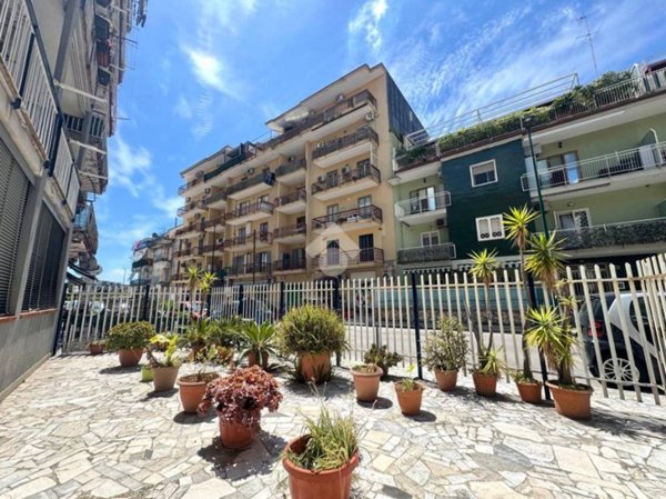 appartamento in vendita a Napoli in zona Pianura