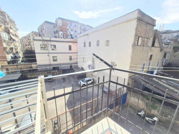 appartamento in vendita a Napoli in zona Poggioreale