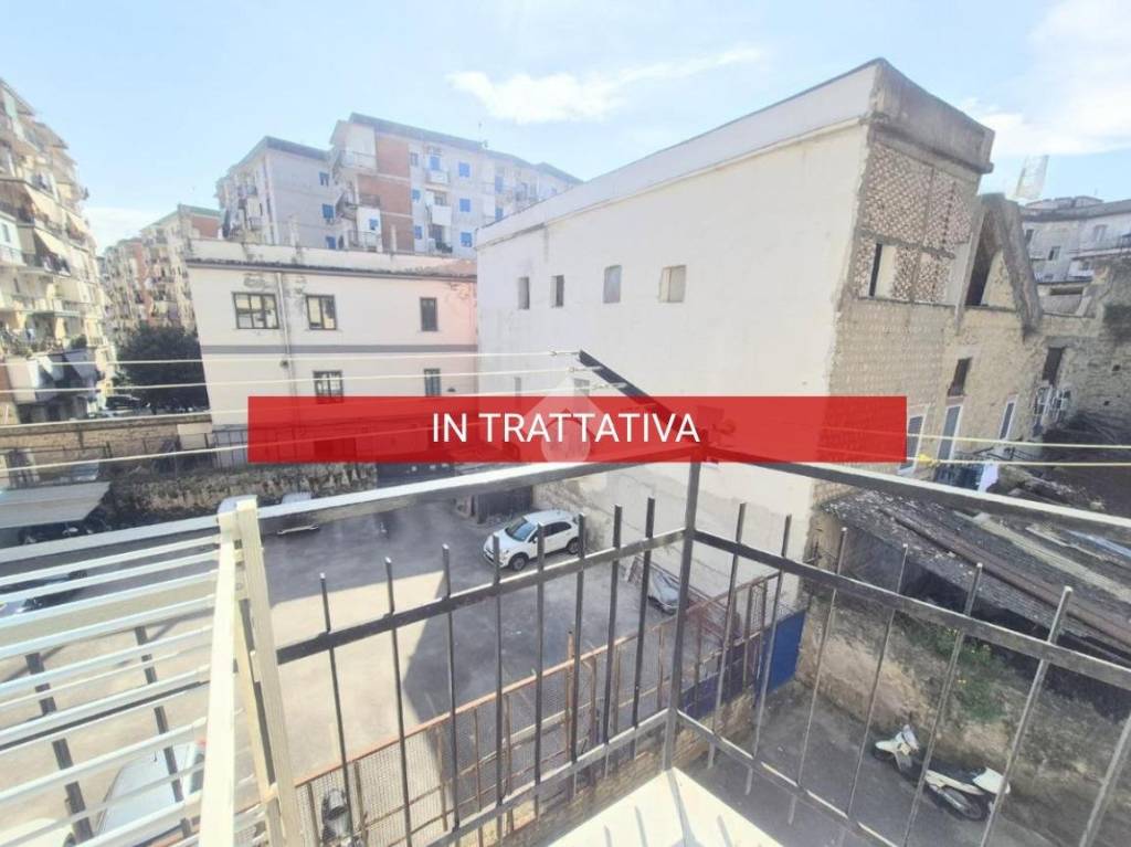 appartamento in vendita a Napoli in zona Zona Industriale-Ferrovia