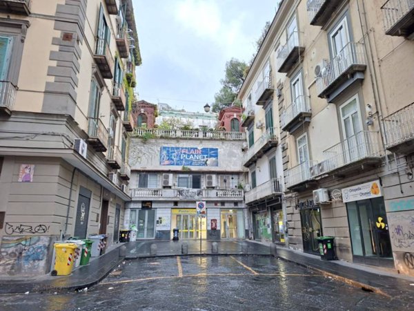 negozio in vendita a Napoli