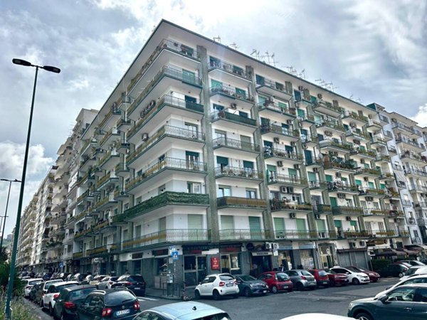 appartamento in vendita a Napoli in zona Fuorigrotta