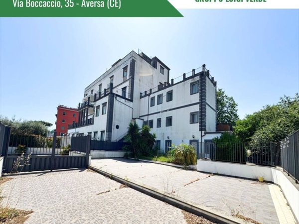 casa indipendente in vendita a Napoli in zona Capodimonte / Colli Aminei