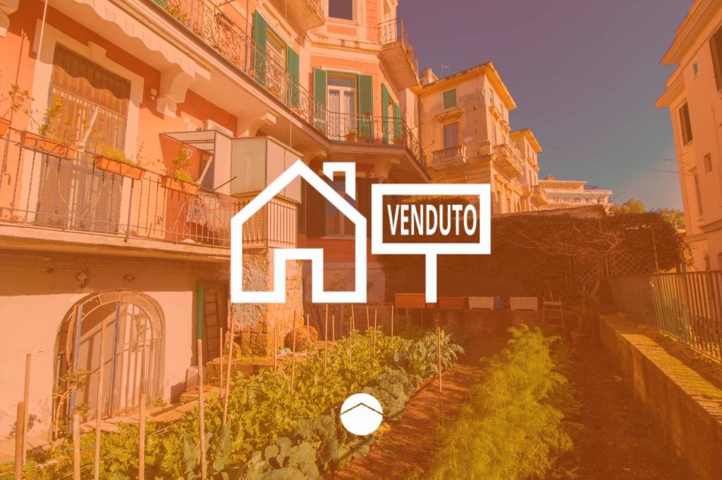 appartamento in vendita a Napoli in zona Vomero