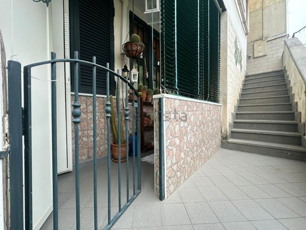 appartamento in vendita a Napoli in zona Bagnoli