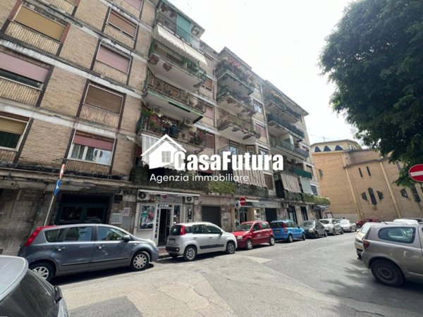 appartamento in vendita a Napoli in zona Secondigliano