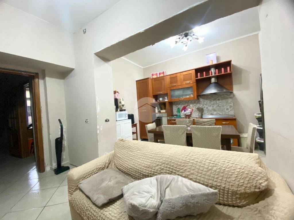 appartamento in vendita a Napoli in zona Secondigliano