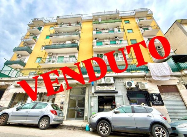 appartamento in vendita a Napoli in zona Bagnoli