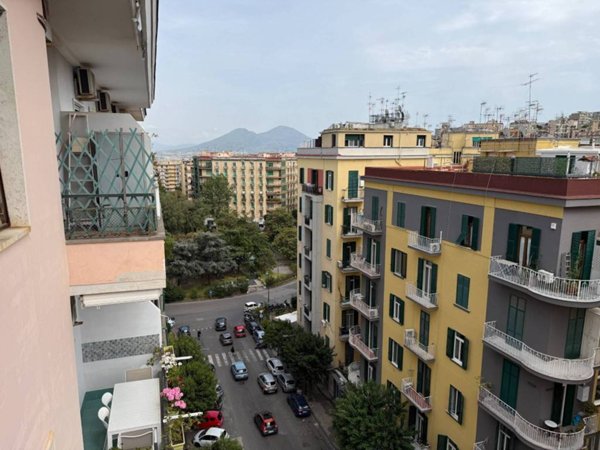 appartamento in vendita a Napoli in zona Arenella