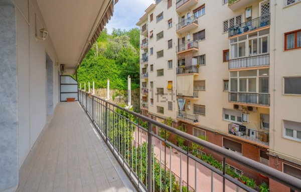 appartamento in vendita a Napoli in zona Fuorigrotta