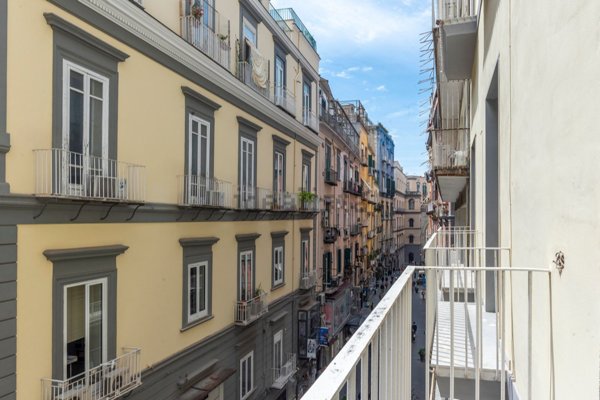 appartamento in vendita a Napoli in zona San Ferdinando