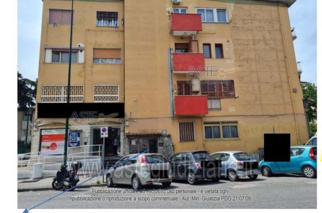 trivano in vendita a Napoli