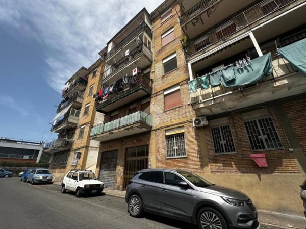 appartamento in vendita a Napoli in zona Bagnoli