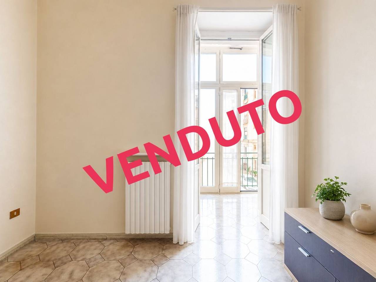 appartamento in vendita a Napoli in zona Poggioreale