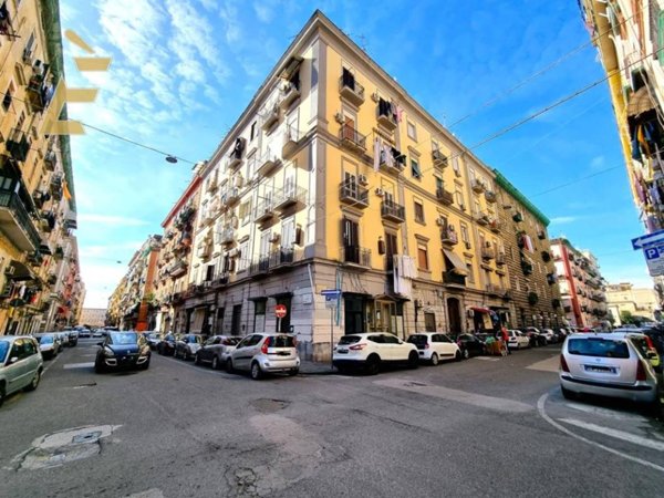 appartamento in vendita a Napoli in zona Vicaria