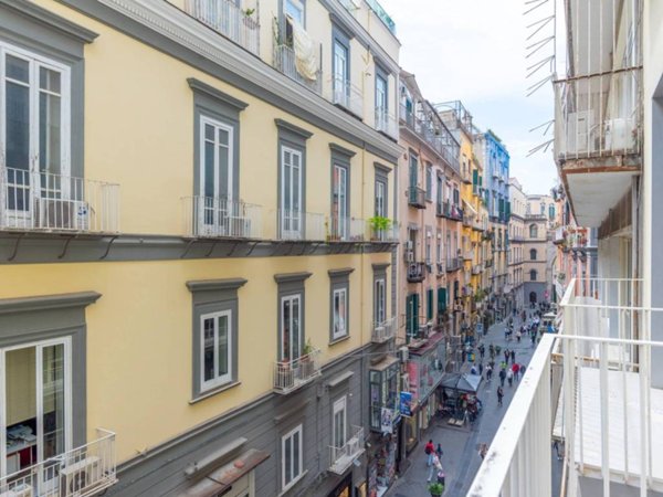 appartamento in vendita a Napoli in zona Chiaia