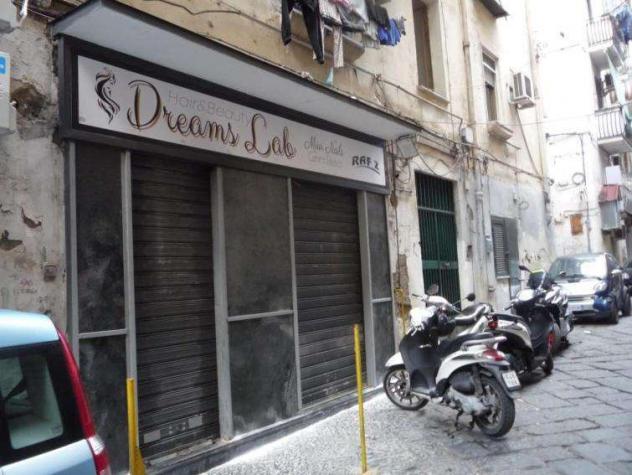negozio in vendita a Napoli