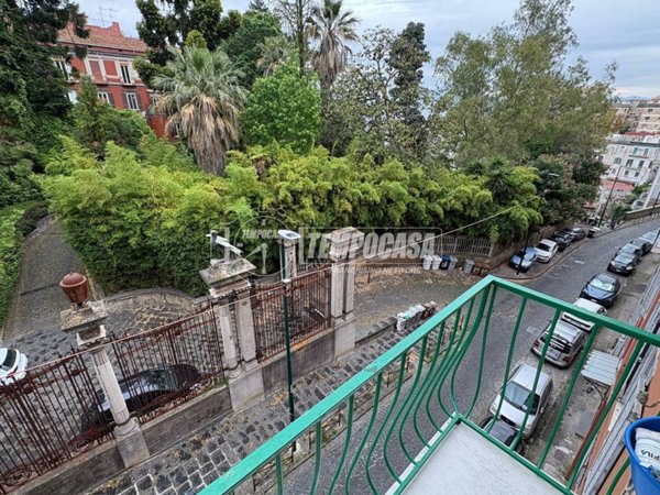 appartamento in vendita a Napoli in zona Arenella
