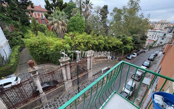 appartamento in vendita a Napoli in zona Arenella