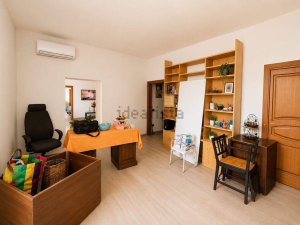 appartamento in vendita a Napoli in zona San Lorenzo