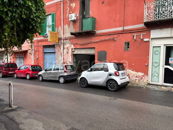 ufficio in vendita a Napoli in zona Vomero