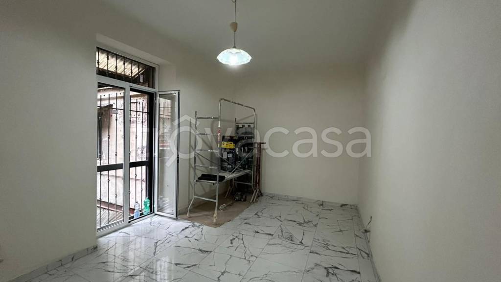 appartamento in vendita a Napoli in zona Stella