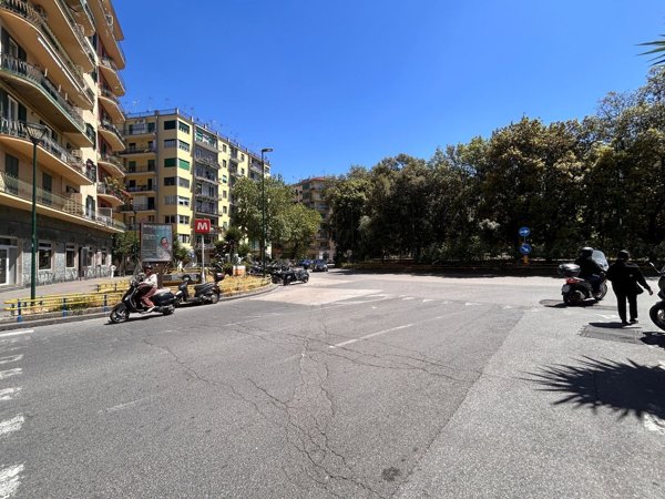 appartamento in vendita a Napoli in zona Arenella