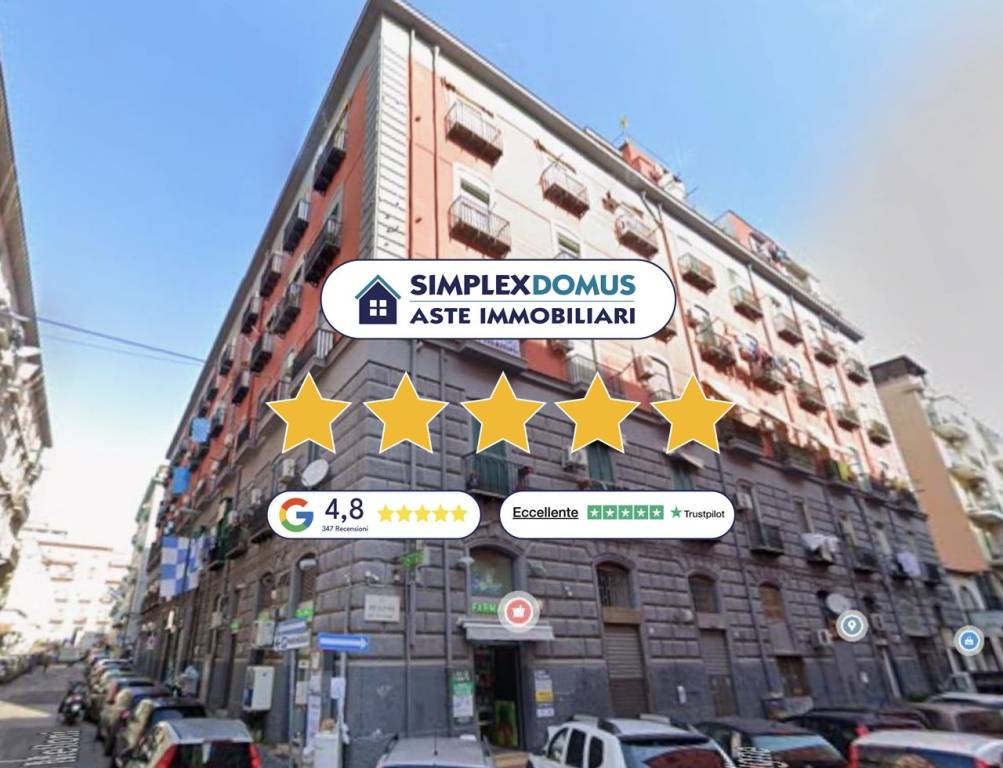 appartamento in vendita a Napoli in zona San Carlo all'Arena