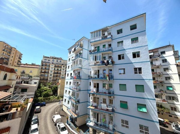 appartamento in vendita a Napoli in zona Stella