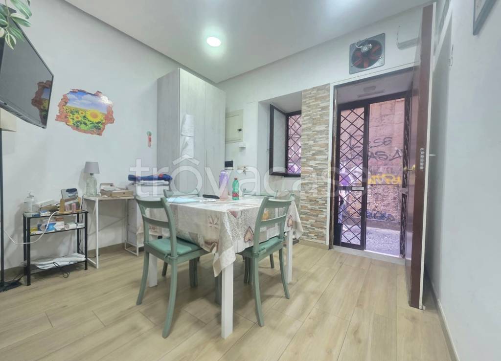 appartamento in vendita a Napoli in zona Centro Antico