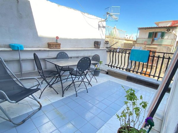 appartamento in vendita a Napoli in zona Pendino / San Giuseppe