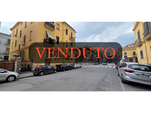 appartamento in vendita a Napoli in zona Bagnoli