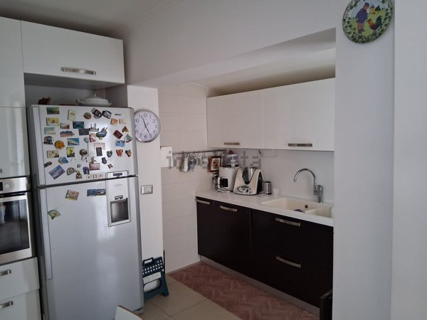 appartamento in vendita a Napoli in zona Chiaia