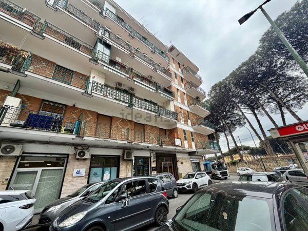 appartamento in vendita a Napoli in zona Vomero