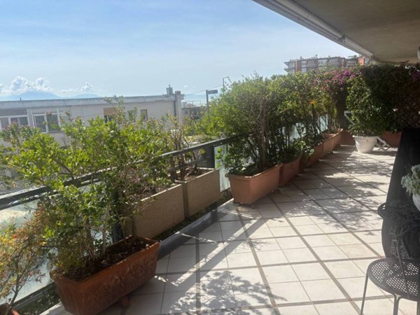 appartamento in vendita a Napoli in zona Posillipo
