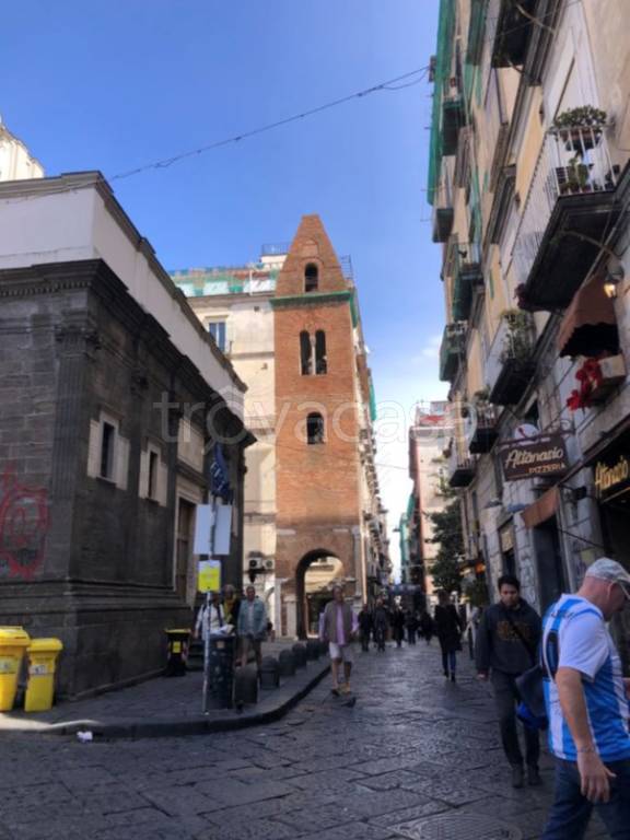 appartamento in vendita a Napoli in zona San Lorenzo