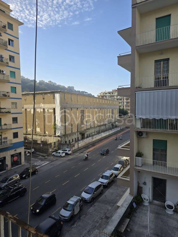 appartamento in vendita a Napoli in zona Fuorigrotta