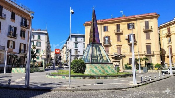 appartamento in vendita a Napoli in zona Stella