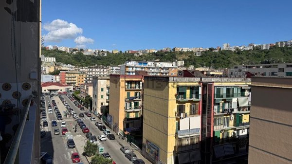 appartamento in vendita a Napoli in zona Fuorigrotta