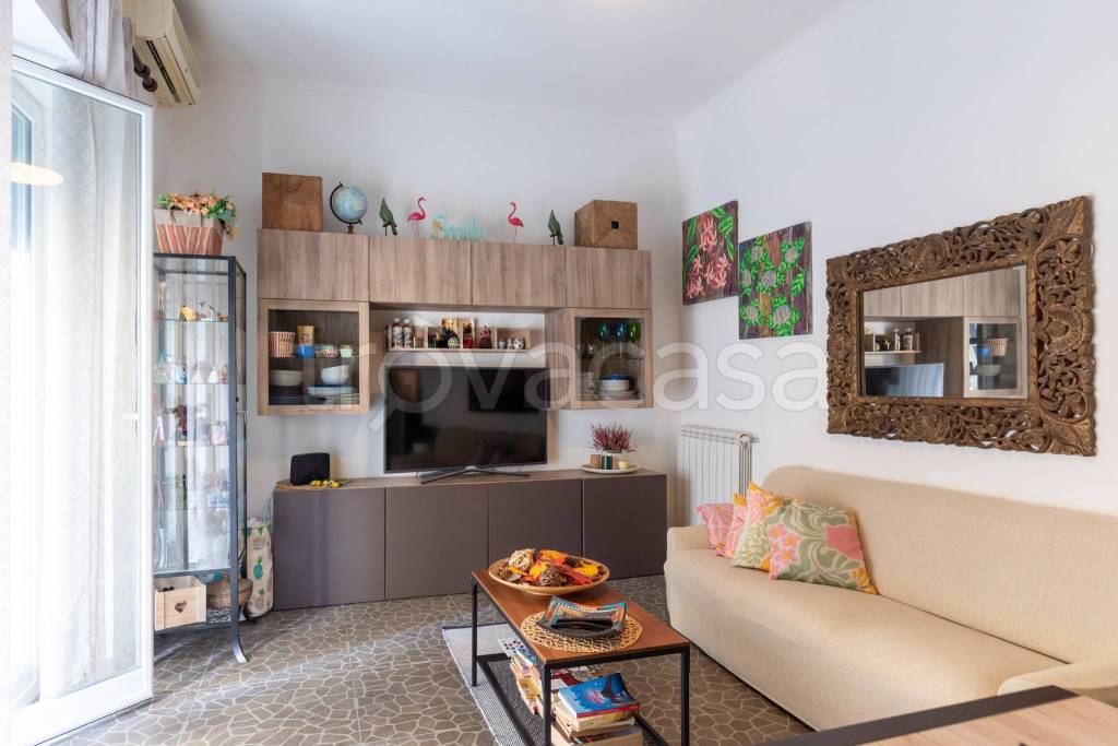 appartamento in vendita a Napoli in zona Arenella