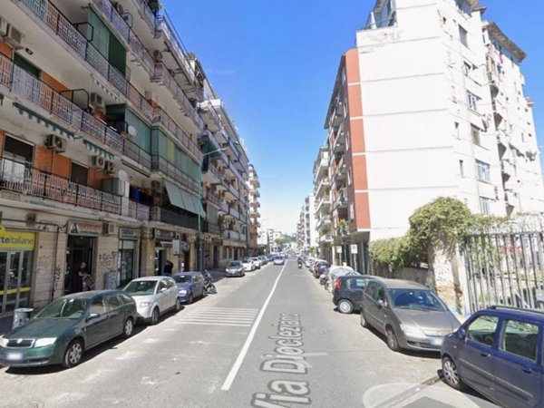 appartamento in vendita a Napoli in zona Fuorigrotta