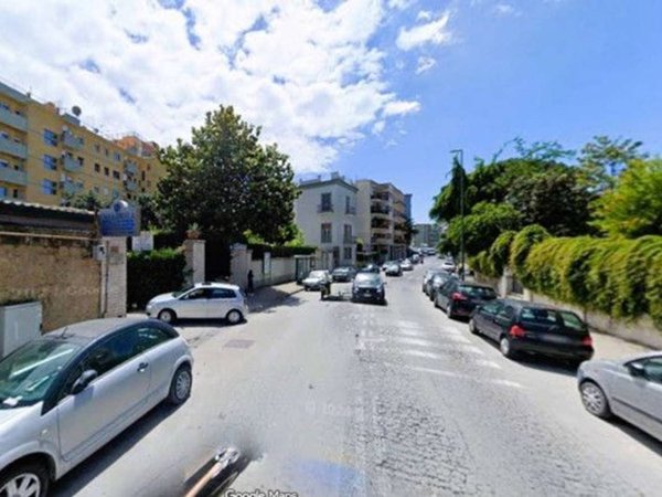 appartamento in vendita a Napoli in zona Posillipo