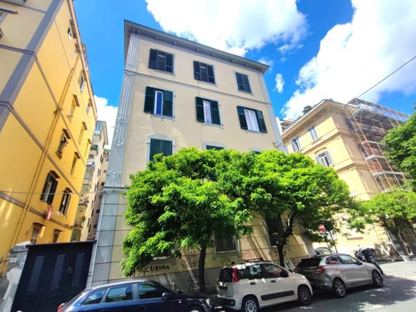 appartamento in vendita a Napoli in zona Mercato