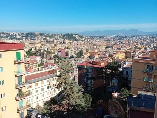 appartamento in vendita a Napoli in zona Arenella